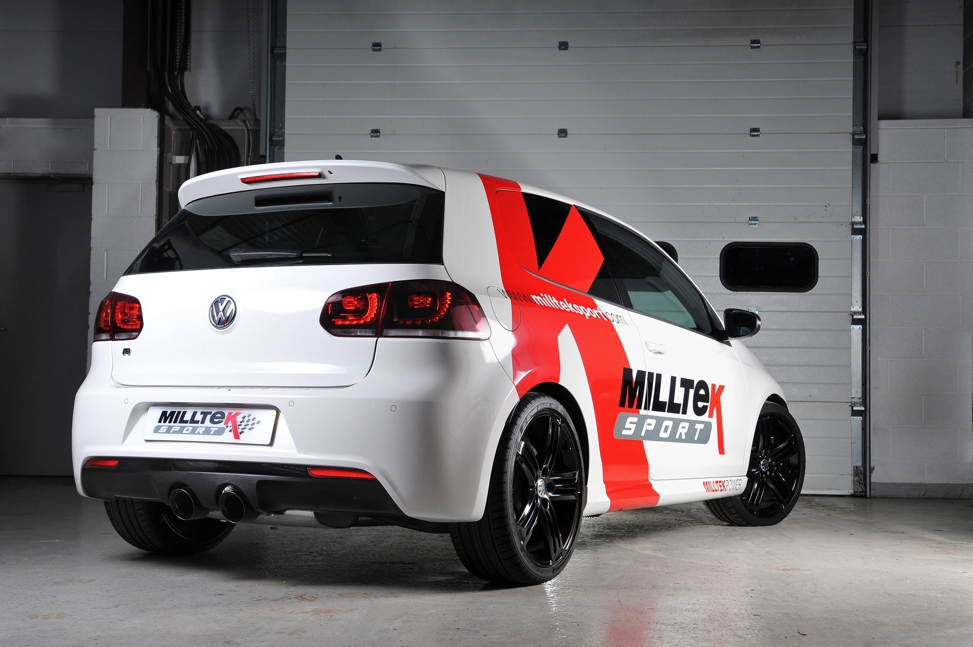 Milltek VW Golf VI R 2.0 TSI 3-inch Race dual cat-back systeem,