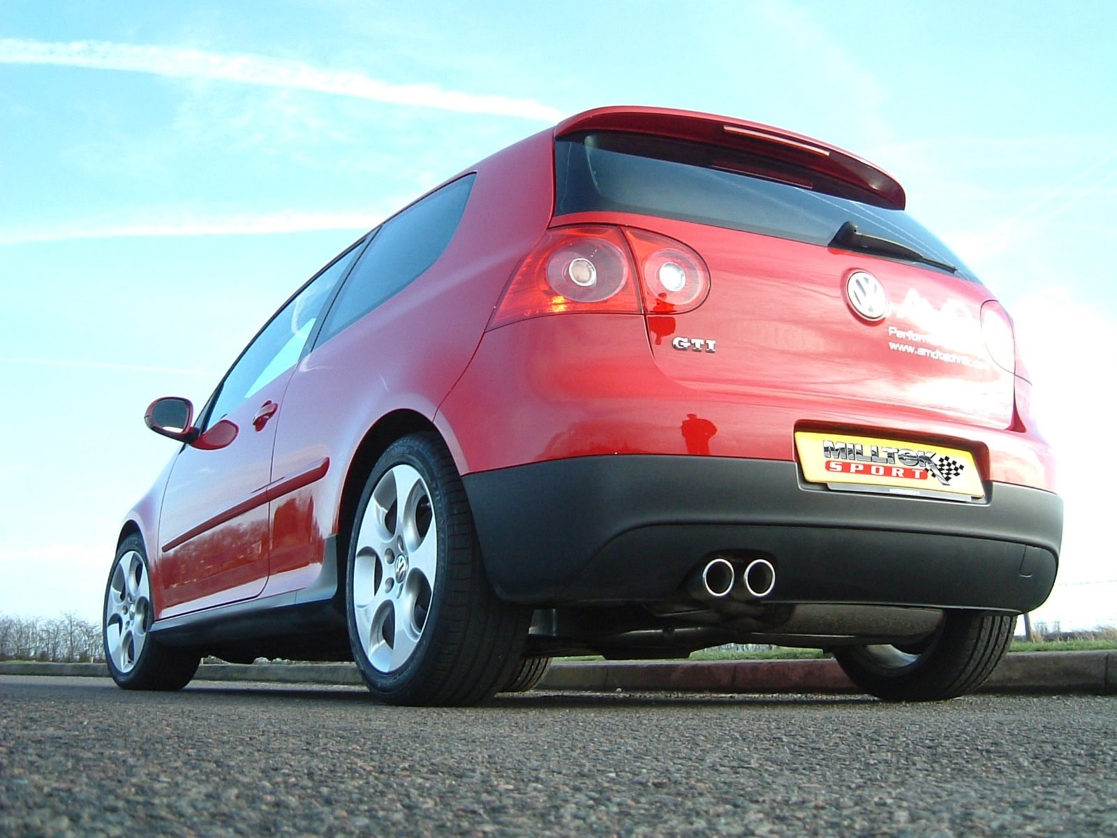 Milltek SEAT Leon 1P 2.0 TFSI 200-211pk cat-back systeem met dub