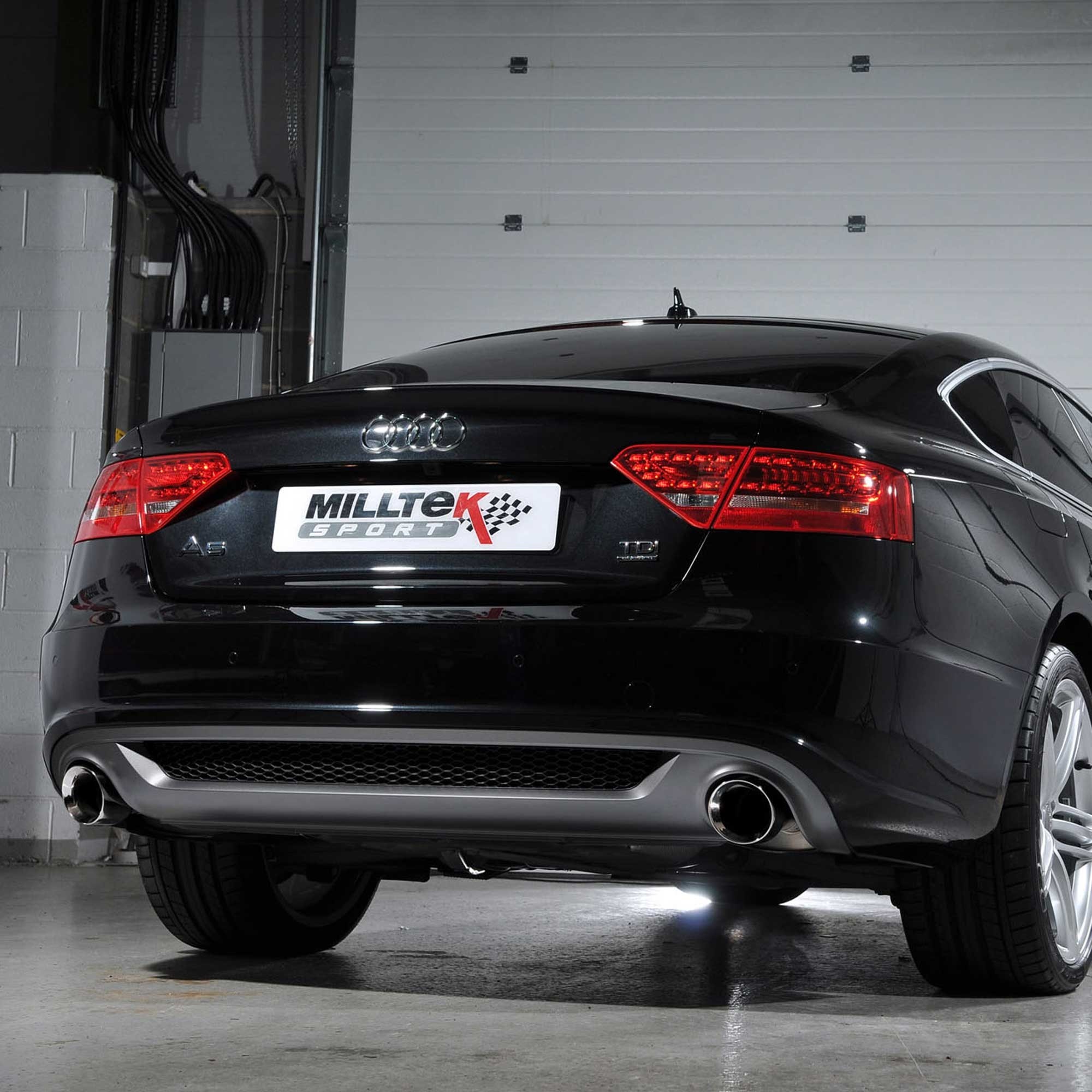 Milltek Audi A4 3.0 TDI cat-back quad systeem met dubbel 80 mm a